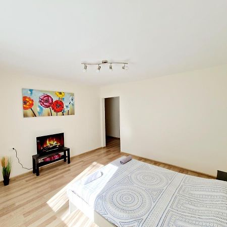 M&M Apartment X Self Check-In Panevezys Luaran gambar