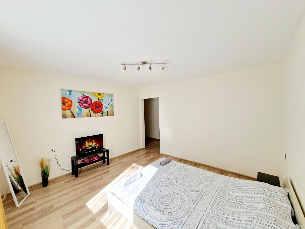 M&M Apartment X Self Check-In Panevezys Luaran gambar